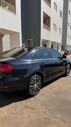 VOLKSWAGEN-JETTA-2017