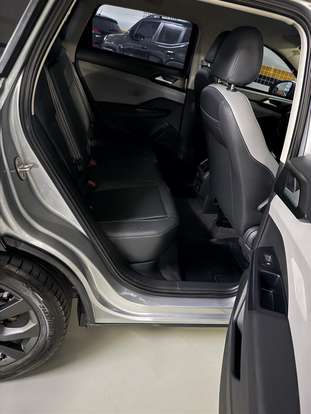 VOLKSWAGEN-TAOS-2023