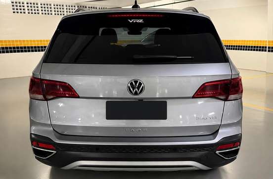 VOLKSWAGEN-TAOS-2023
