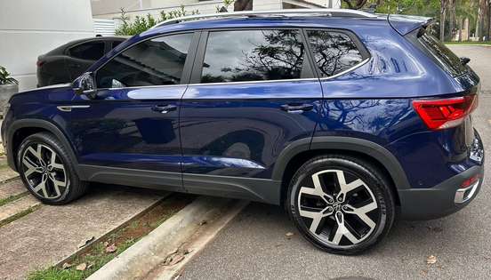 VOLKSWAGEN-TAOS-2024