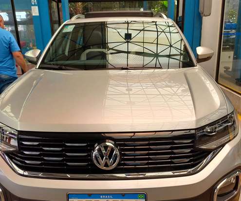 VOLKSWAGEN-T-CROSS-2021