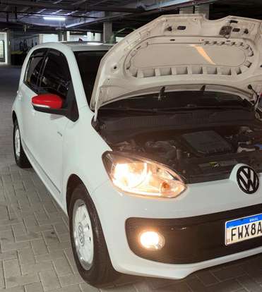 VOLKSWAGEN-UP-1.0 MPI RBW 12V FLEX 4P AUTOMATIZADO VOLKSWAGEN-UP-2014