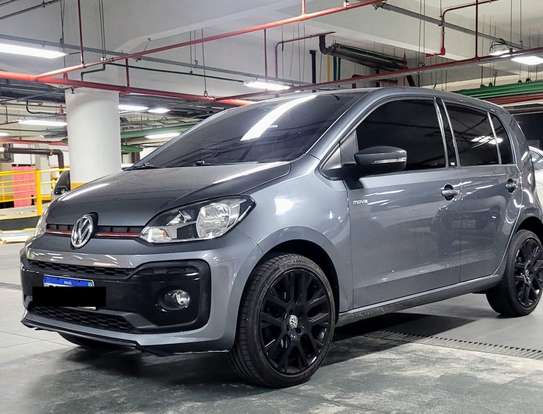 VOLKSWAGEN-UP-2018