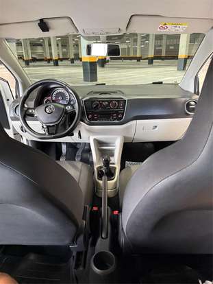 VOLKSWAGEN-UP-1.0 TSI MOVE UP 12V FLEX 4P MANUAL VOLKSWAGEN-UP-2017