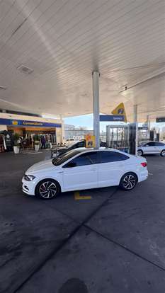 VOLKSWAGEN-VIRTUS-2021