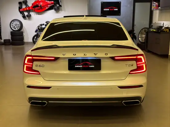 VOLVO-S60-2019