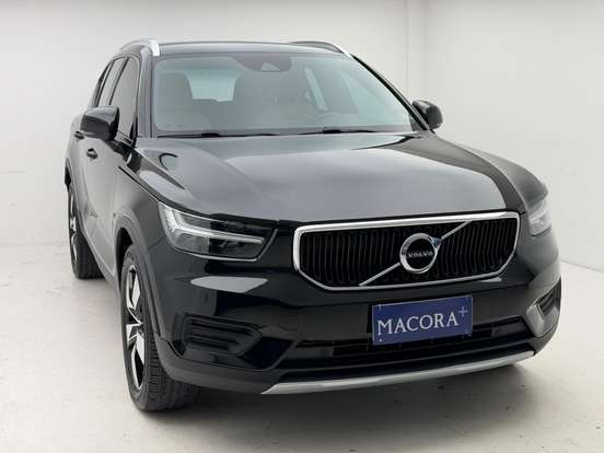 VOLVO-XC40-2018