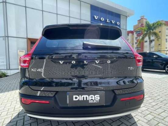 VOLVO-XC40-2.0 T5 GASOLINA MOMENTUM AWD GEARTRONIC VOLVO-XC40-2018