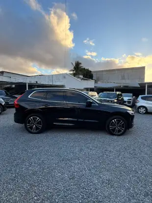 VOLVO-XC60-2020