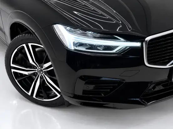 VOLVO-XC60-2.0 T8 HYBRID R-DESIGN AWD GEARTRONIC VOLVO-XC60-2018