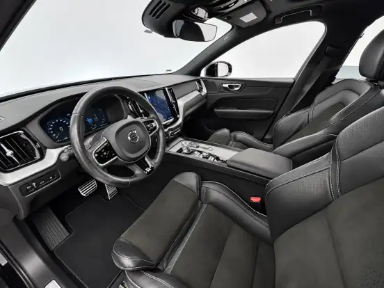 VOLVO-XC60-2.0 T8 HYBRID R-DESIGN AWD GEARTRONIC VOLVO-XC60-2018