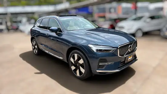 VOLVO-XC60-2024