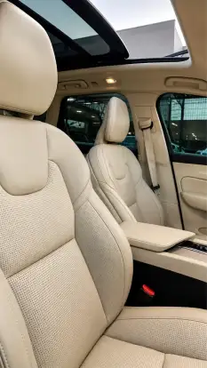VOLVO-XC60-2024