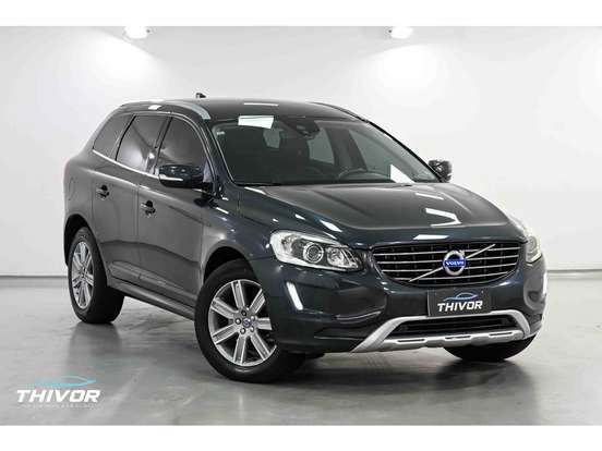 VOLVO-XC60-2016