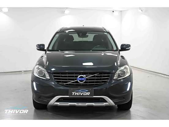 VOLVO-XC60-2016