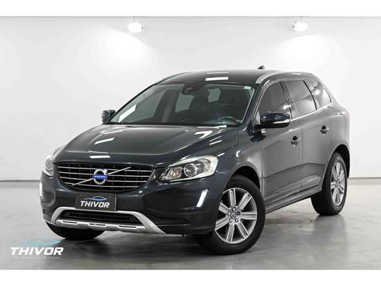 VOLVO-XC60-2016