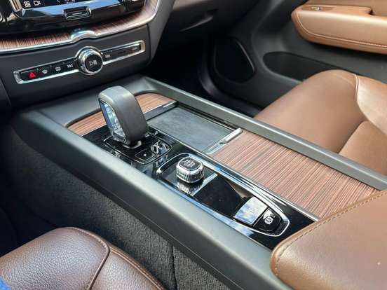 VOLVO-XC60-2.0 T8 RECHARGE PLUS AWD GEARTRONIC VOLVO-XC60-2023