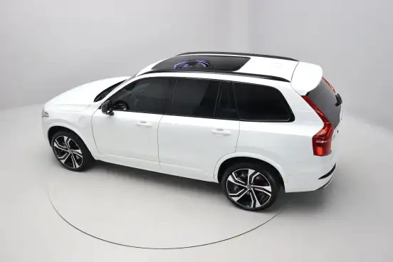 VOLVO-XC90-2024