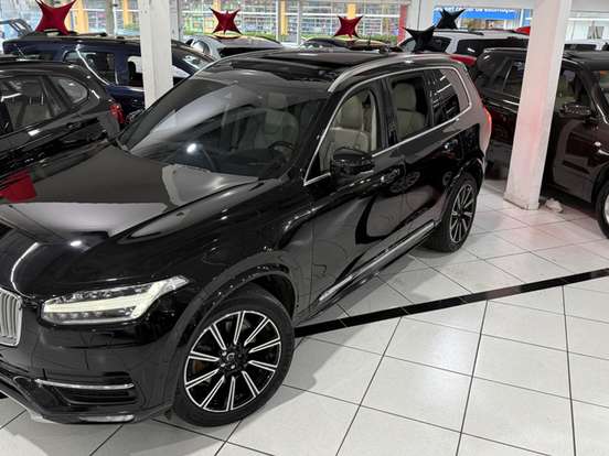 VOLVO-XC90-2.0 D5 DIESEL INSCRIPTION AWD GEARTRONIC VOLVO-XC90-2017