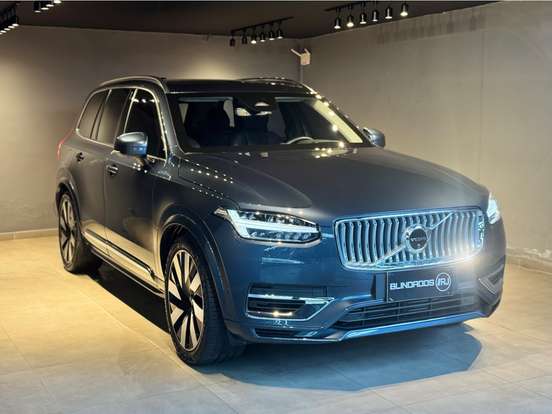 VOLVO-XC90-2024