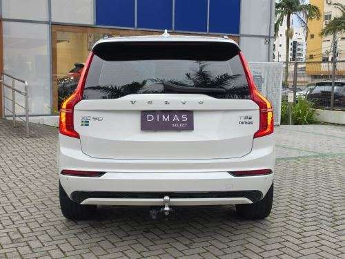 VOLVO-XC90-2024