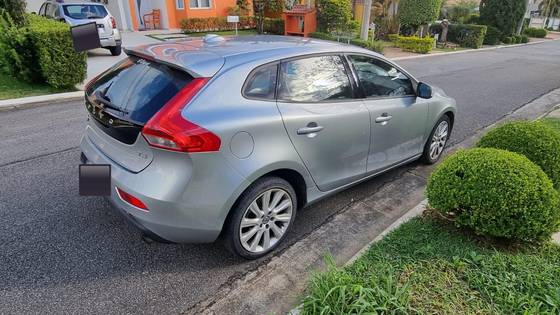 VOLVO V40 1.5 T3 KINETIC GASOLINA 4P AUTOMÁTICO