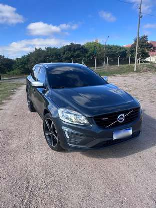 VOLVO-XC60-2015