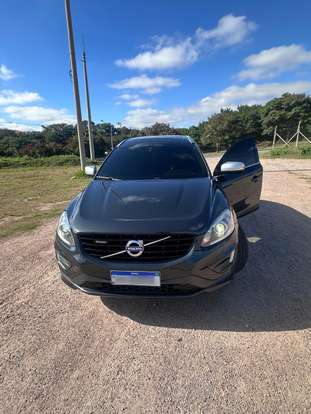 VOLVO-XC60-2015