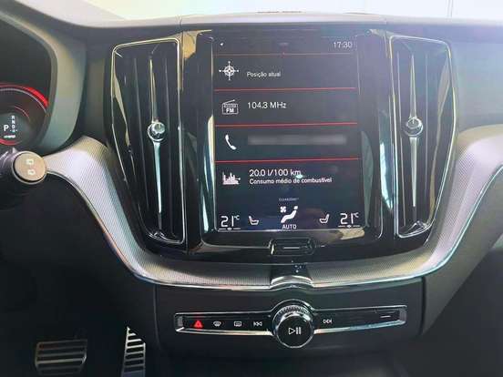 VOLVO-XC60-2019