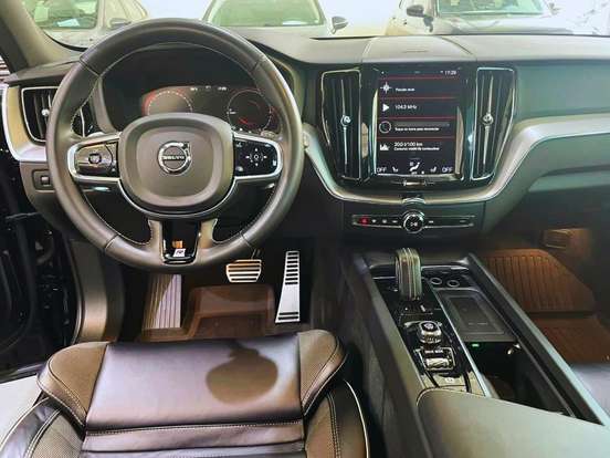 VOLVO-XC60-2.0 T8 HYBRID R-DESIGN AWD GEARTRONIC VOLVO-XC60-2019