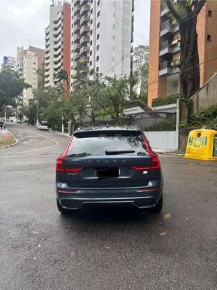 VOLVO-XC60-2024