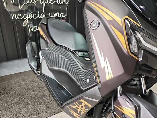 YAMAHA-NMAX CONNECTED 160 ABS-2025