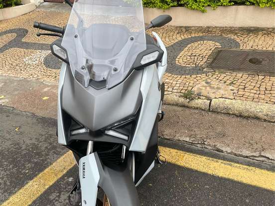 YAMAHA-XMAX 300 CONNECTED ABS YAMAHA-XMAX 300 CONNECTED ABS-2025