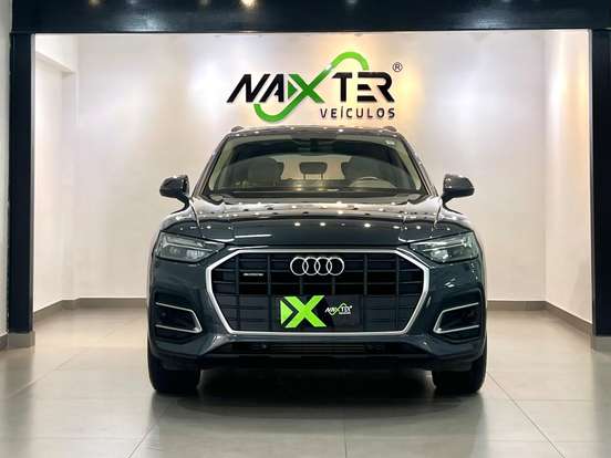 AUDI-Q5-2021