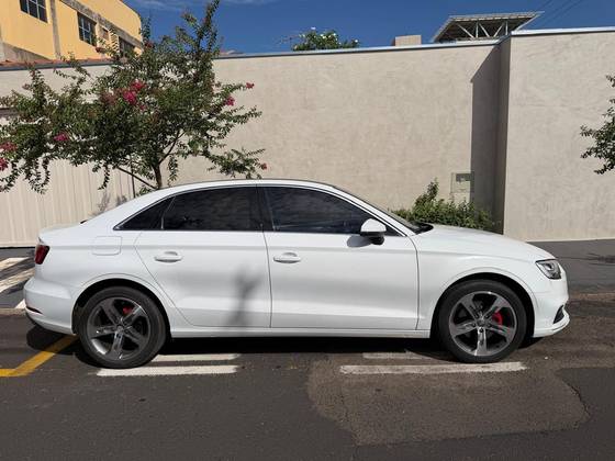 AUDI A3 1.4 TFSI FLEX SEDAN PRESTIGE PLUS TECH TIPTRONIC