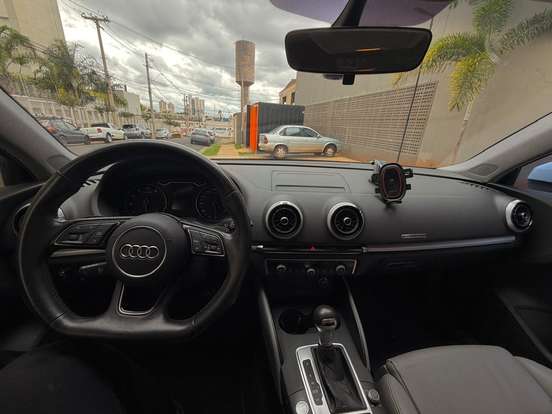 AUDI-A3-2020