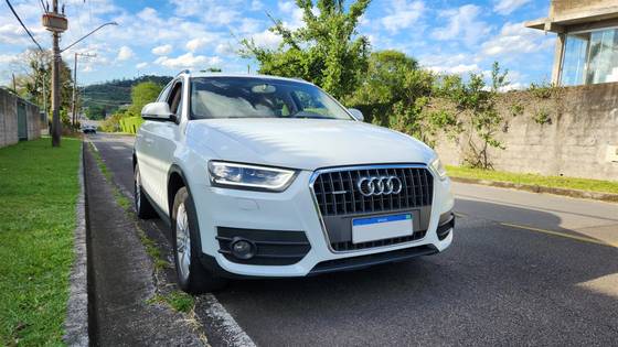 AUDI Q3 2.0 TFSI AMBITION QUATTRO 4P GASOLINA S TRONIC