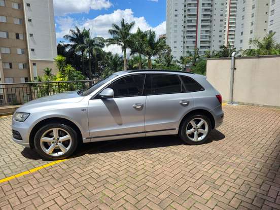 AUDI-Q5-2015