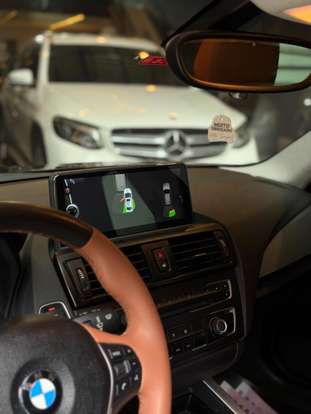 BMW-118i-2012