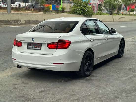 BMW-320i-2.0 16V TURBO ACTIVE FLEX 4P AUTOMÁTICO BMW-320i-2014