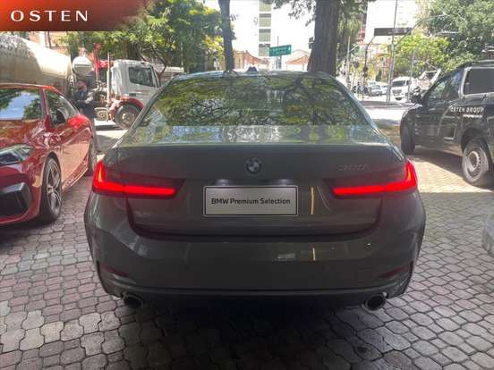 BMW-320i-2024