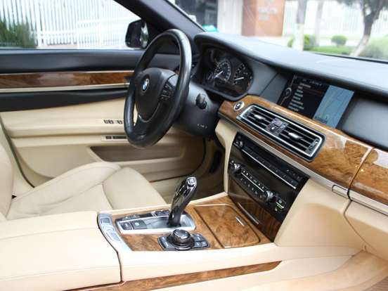 BMW-750Li-4.4 V8 32V ACTIVEHYBRID AUTOMÁTICO BMW-750Li-2010