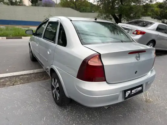 CHEVROLET-CORSA-2002