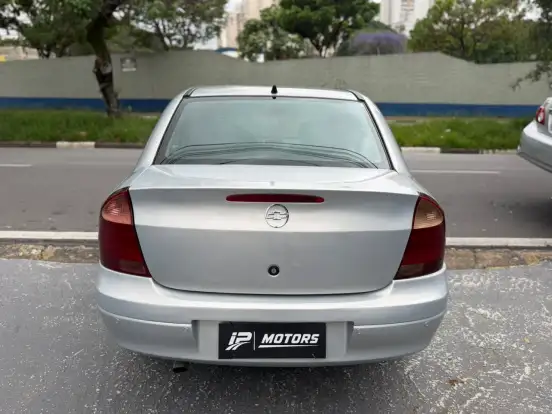 CHEVROLET-CORSA-2002