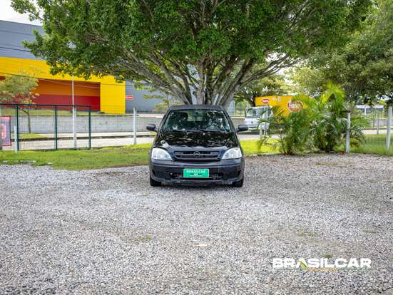 CHEVROLET-CORSA-2011