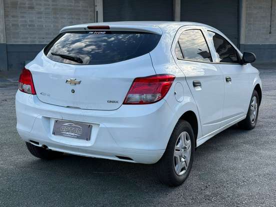 CHEVROLET-ONIX-1.0 MPFI LS 8V FLEX 4P MANUAL CHEVROLET-ONIX-2015