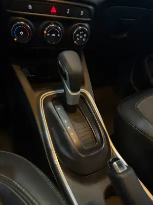 CHEVROLET-TRACKER-2020