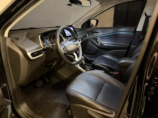 CHEVROLET-TRACKER-2023