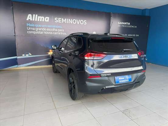 CHEVROLET-TRACKER-2023