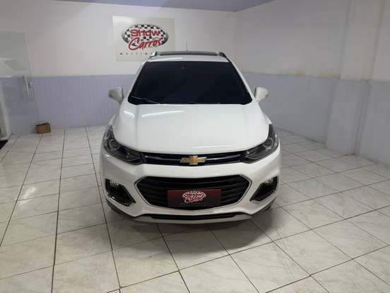 CHEVROLET-TRACKER-2017